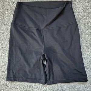 NWOT Women's Yogalicious bike shorts
